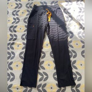 Poppy scrub pants